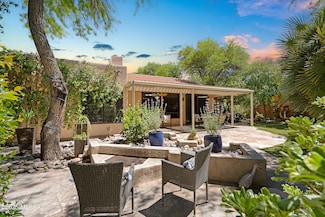 3061 N Willow Creek Dr, Tucson, AZ 85712