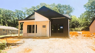 10 Bobo St, Inman, SC 29349