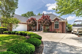 102 Cooper Dr, Santee, SC 29142