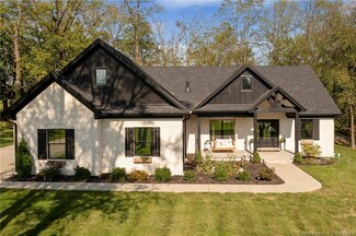 227 Pebble Brook Dr, Charlestown, IN 47111