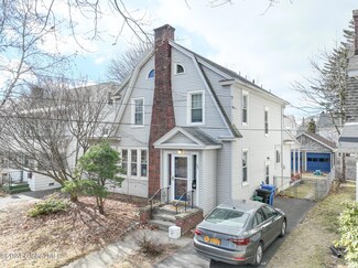 30 van Schoick Ave, Albany, NY 12208