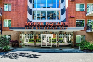 1015 Railroad Ave Unit 309, Bellingham, WA 98225