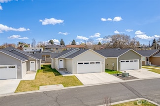 123 E 9th Ave Unit 54, Moses Lake, WA 98837