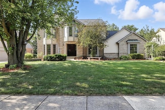 1597 Hamlet Dr, Troy, MI 48084