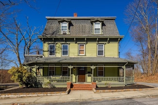 16 Wilkinson St, Putnam, CT 06260