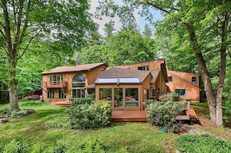 59 Hoosac Rd, Conway, MA 01341