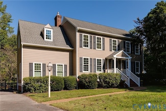 8033 Ellerson Wood Dr, Mechanicsville, VA 23111