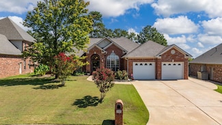 120 Calais Dr, Maumelle, AR 72113