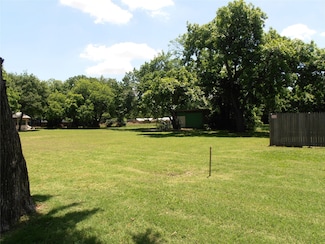 2032 Norwood Ln, Arlington, TX 76013