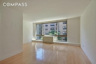 242 E 25th St Unit 4D, New York, NY 10010
