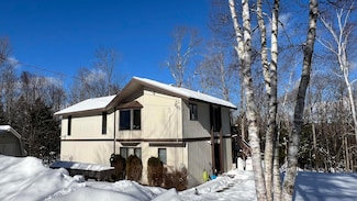 19 Cotta Ln, Saint Albans, ME 04971
