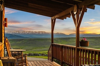3 Highland Ranch Rd, Wilsall, MT 59086