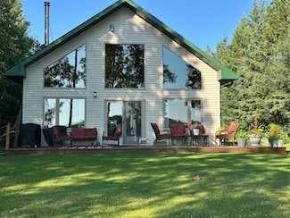 1415 Riverside Dr NW, Baudette, MN 56623