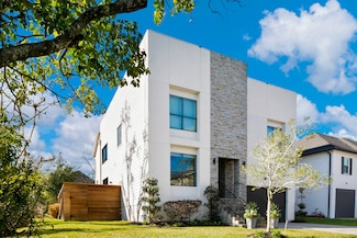 4301 Vivian St, Bellaire, TX 77401