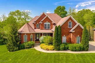 921 Willow Pointe Dr, Louisville, KY 40299