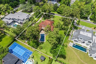 7 Tokeneke Trail, Houston, TX 77024