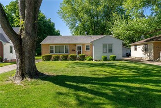 2131 W Riverview Ave, Decatur, IL 62522
