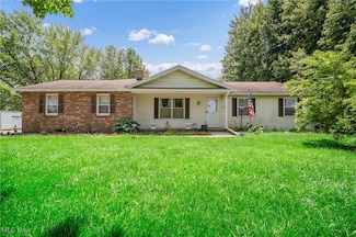 670 Bartlett Rd, Aurora, OH 44202