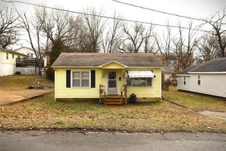 312 S 7th St, Poplar Bluff, MO 63901