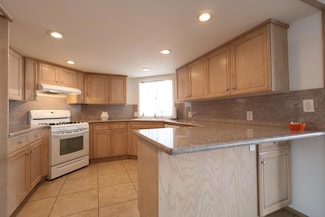 39880 Palm Greens Pkwy, Palm Desert, CA 92260