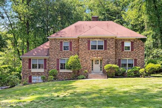 9 Seven Oaks Dr, Holmdel, NJ 07733