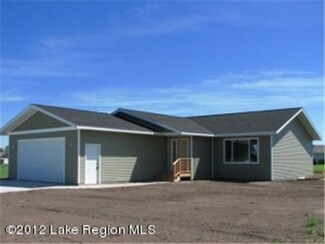 603 14th St NW, Perham, MN 56573