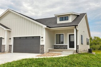 1124 Westview Dr, Huxley, IA 50124