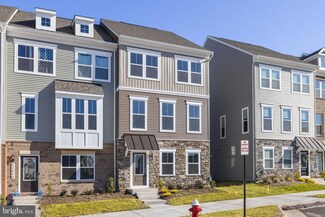 42580 Pitlochry Terrace, Sterling, VA 20166
