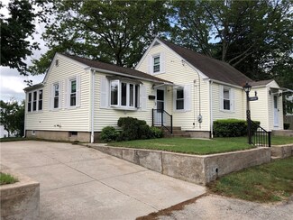 10 Guertin St, West Warwick, RI 02893