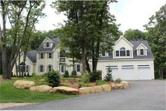266 North St, Upton, MA 01568