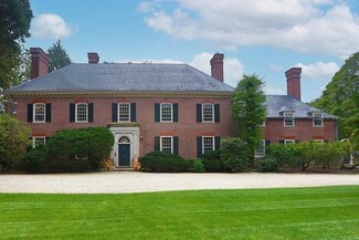 70 Suffolk Rd, Chestnut Hill, MA 02467