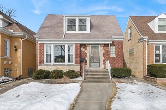 6488 N Oxford Ave, Chicago, IL 60631