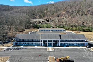 1030 Federal Rd Unit 104, Brookfield, CT 06804