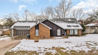 1000 Surrey Dr, Ardmore, OK 73401