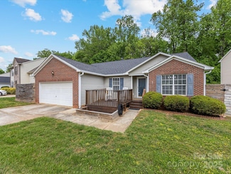 3022 Willamette Valley Dr, Charlotte, NC 28215