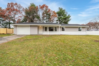 72 Annette Rd, Brockton, MA 02302