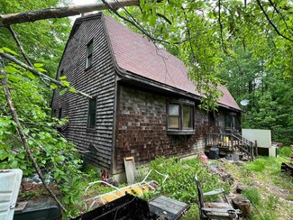90 Knowles Pond Rd, Northfield, NH 03276