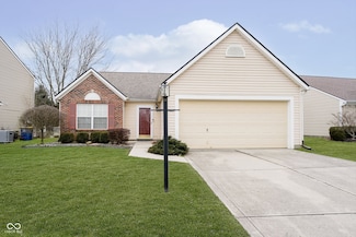 12243 Carriage Stone Dr, Fishers, IN 46037