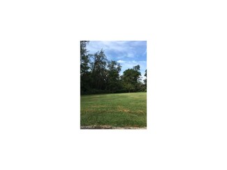 29 Jane Dr, Wellsburg, WV 26070