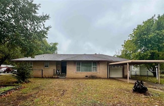 1517 S E St, Blackwell, OK 74631