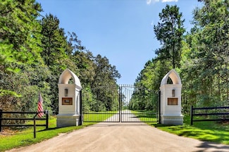 7083 Grenville Rd, Tallahassee, FL 32309