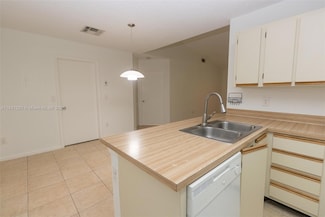 18328 NW 68th Ave Unit P, Hialeah, FL 33015