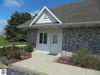 2057 Independence Dr, Mount Pleasant, MI 48858