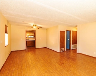 240 S Peerson St, Fayetteville, AR 72701