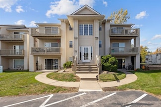 1370 44th St Unit E, Marion, IA 52302