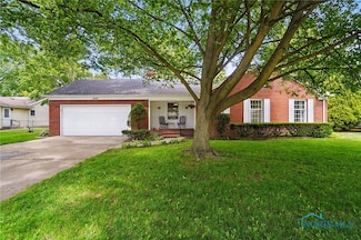 1110 Bourgogne Ave, Bowling Green, OH 43402