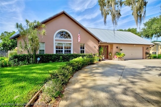 2725 W Charing Rd, Avon Park, FL 33825