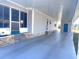 706 Brigantine Blvd, North Fort Myers, FL 33917