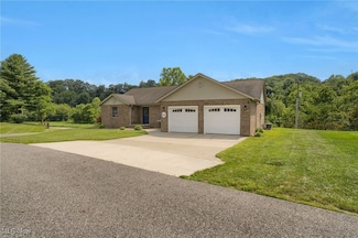 45330 Maple View Cir, Caldwell, OH 43724