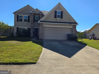 127 Cedar Circle Dr, Kingsland, GA 31548